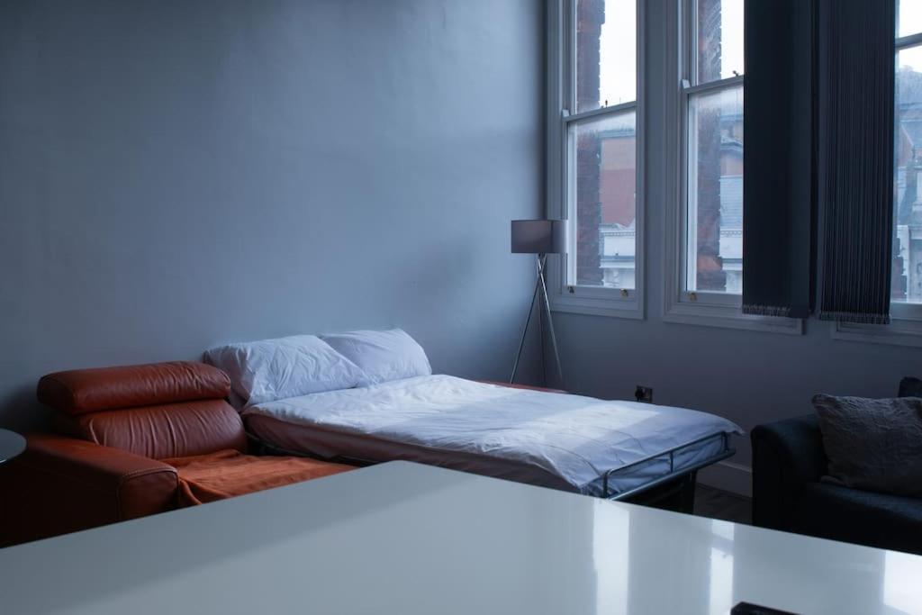 Spacious Apartment In City Centre - Free Parking Nottingham Dış mekan fotoğraf